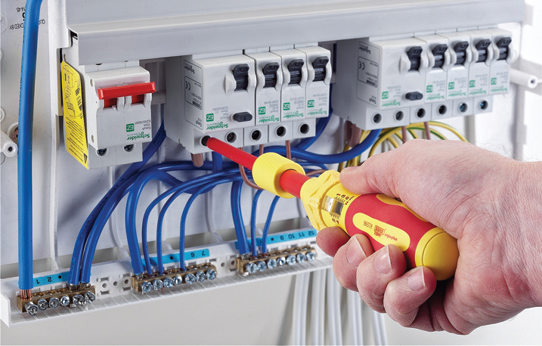 New Draper Expert Ergo Plus 9-piece interchangeable VDE torque screwdriver set