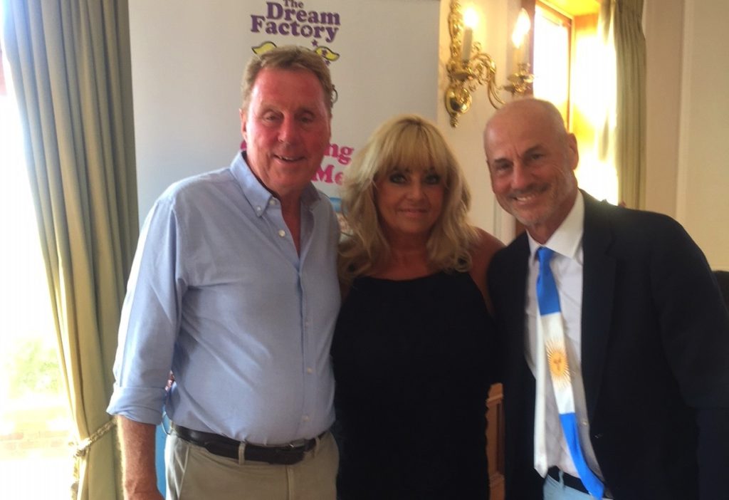 Moss Electrical, contractors and manufacturers tee off for The Dream Factory