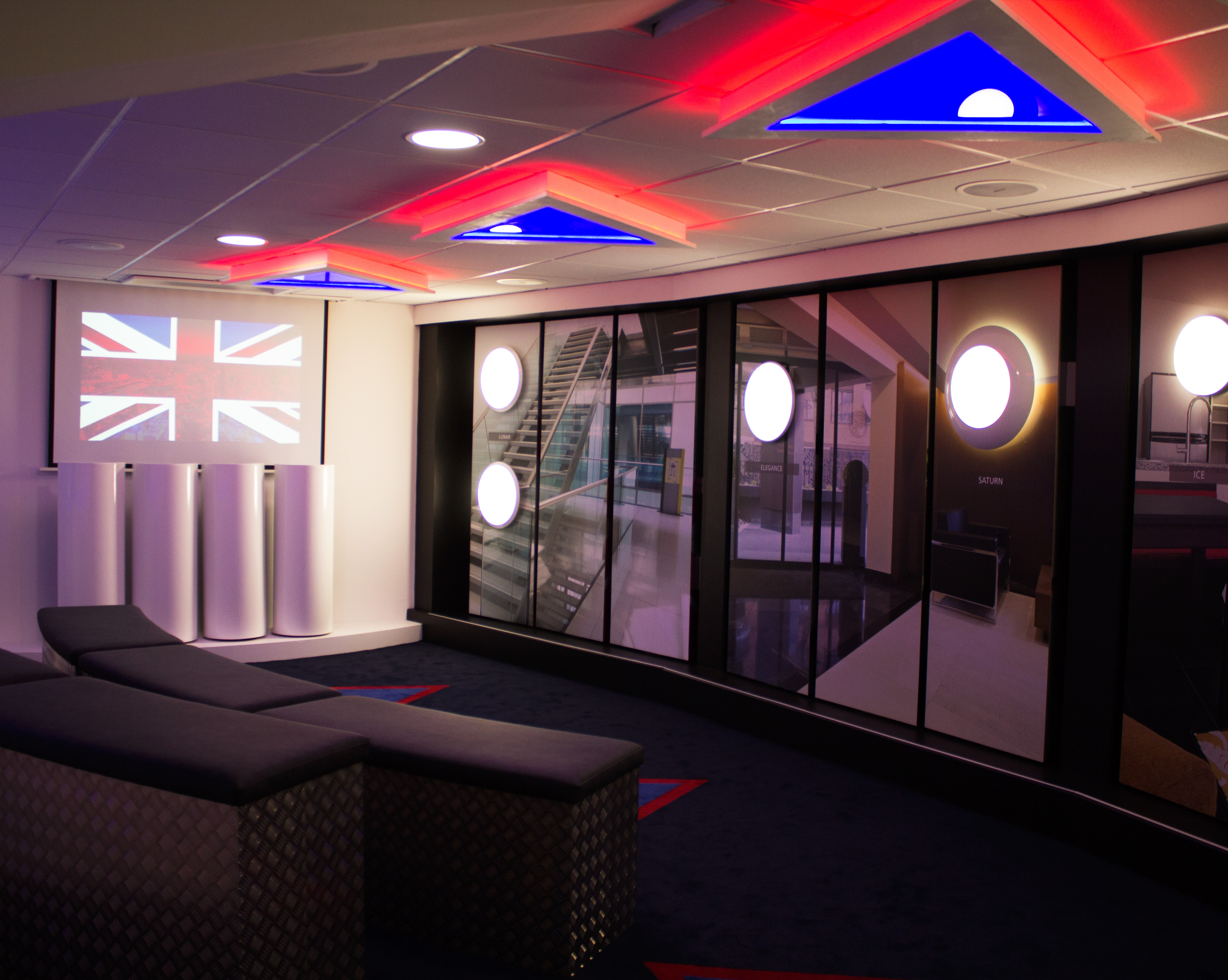 Tamlite invests over £250,000 in new lighting showrooms