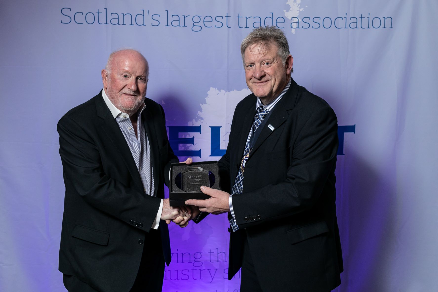 SELECT recognises Len Bunton with Lifetime Achievement Award