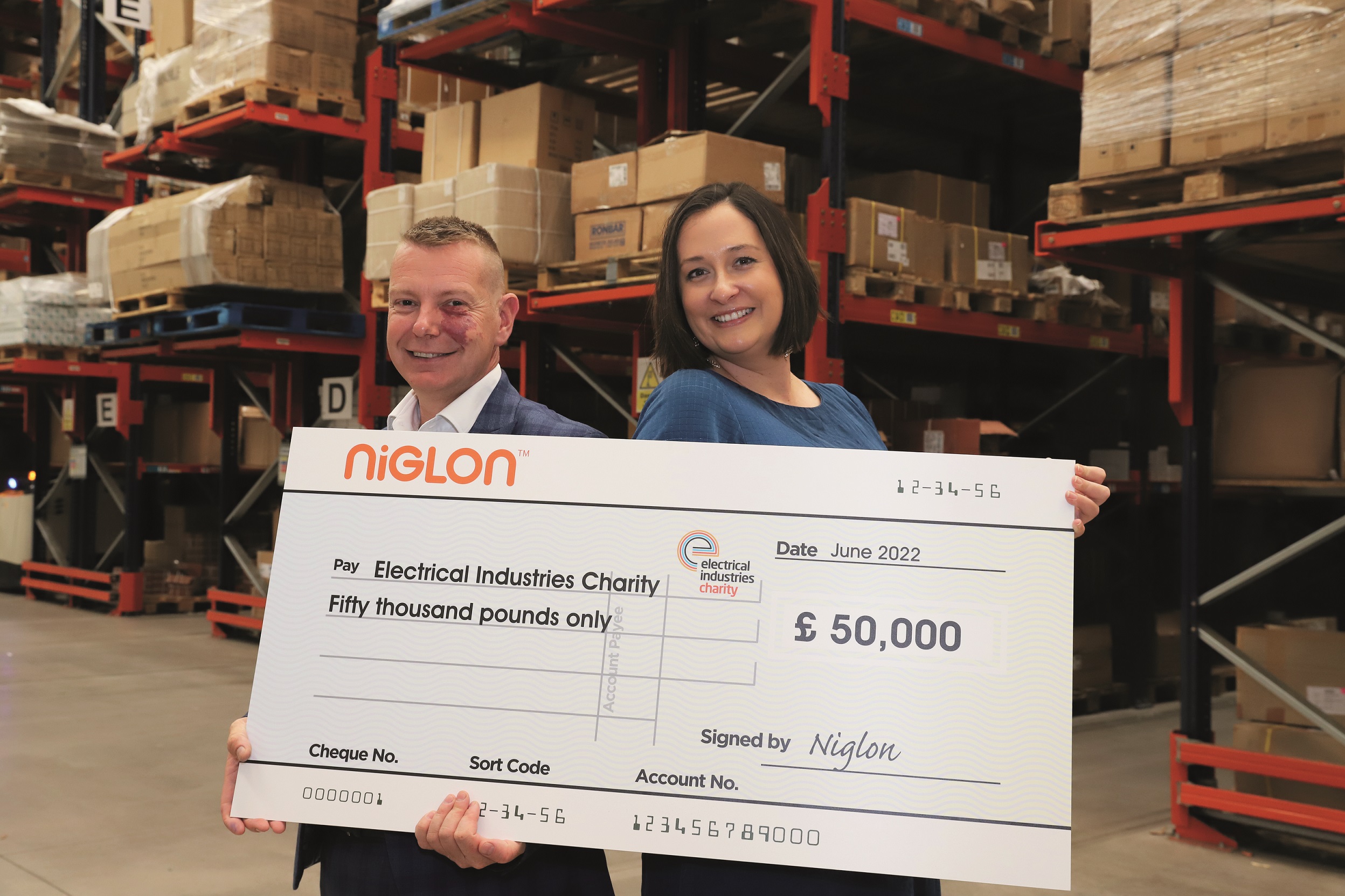 Niglon donates £50,000 to EIC