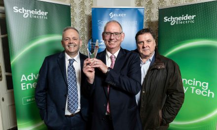 SELECT honours Alan Wilson with Lifetime Achievement Award