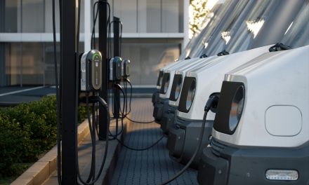 Schneider Electric simplifies commercial EV charging