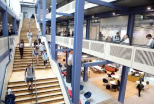 cp2instap22 CP has lighting under control at LSE