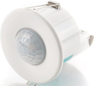 cpelec2 New mid range PIR offers increased detection range for up to 15m