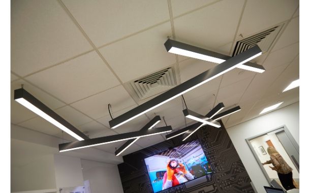 Luceco lights the Daily Mail Group break-out kitchens and tech bar 