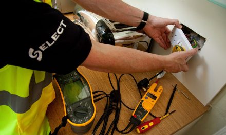 SELECT repeats warning about dangers of short training courses in electrical skills